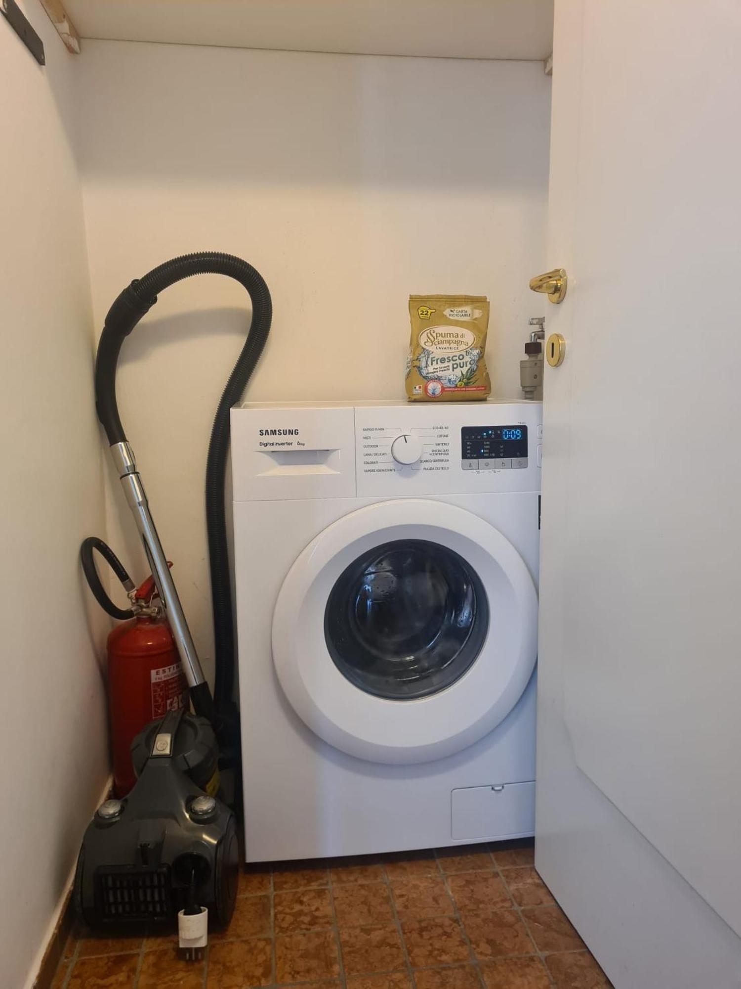 Apartment Roma Мерано Экстерьер фото